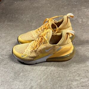 Nike Light Orange / Golden Air Max 270 Sneakers